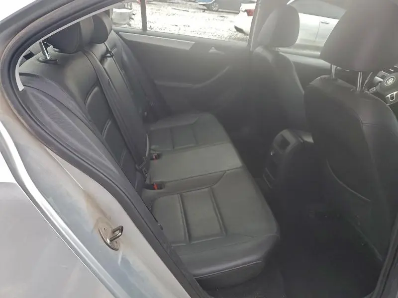 2014 VOLKSWAGEN JETTA SE  