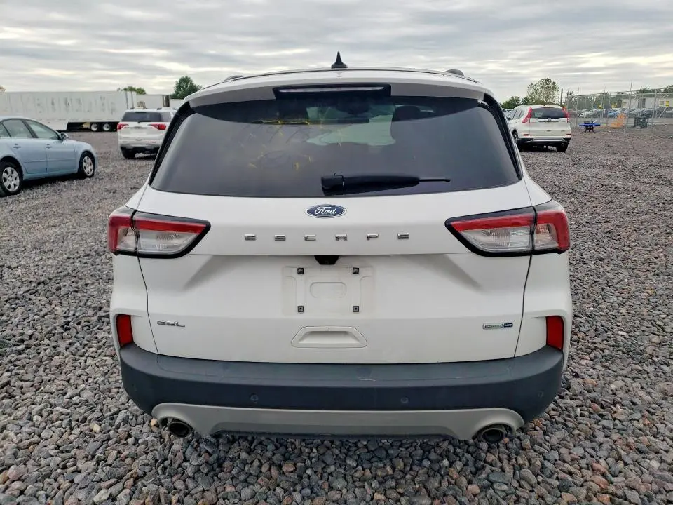 2020 FORD ESCAPE SEL  