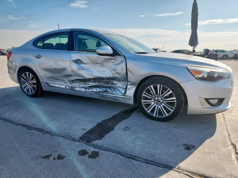 2016 KIA CADENZA LUXURY  