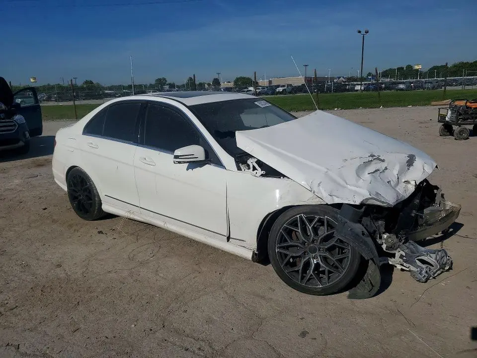 2013 MERCEDES-BENZ C 300 4MATIC  