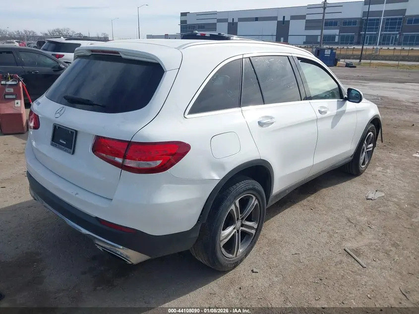 2016 MERCEDES-BENZ GLC 300  