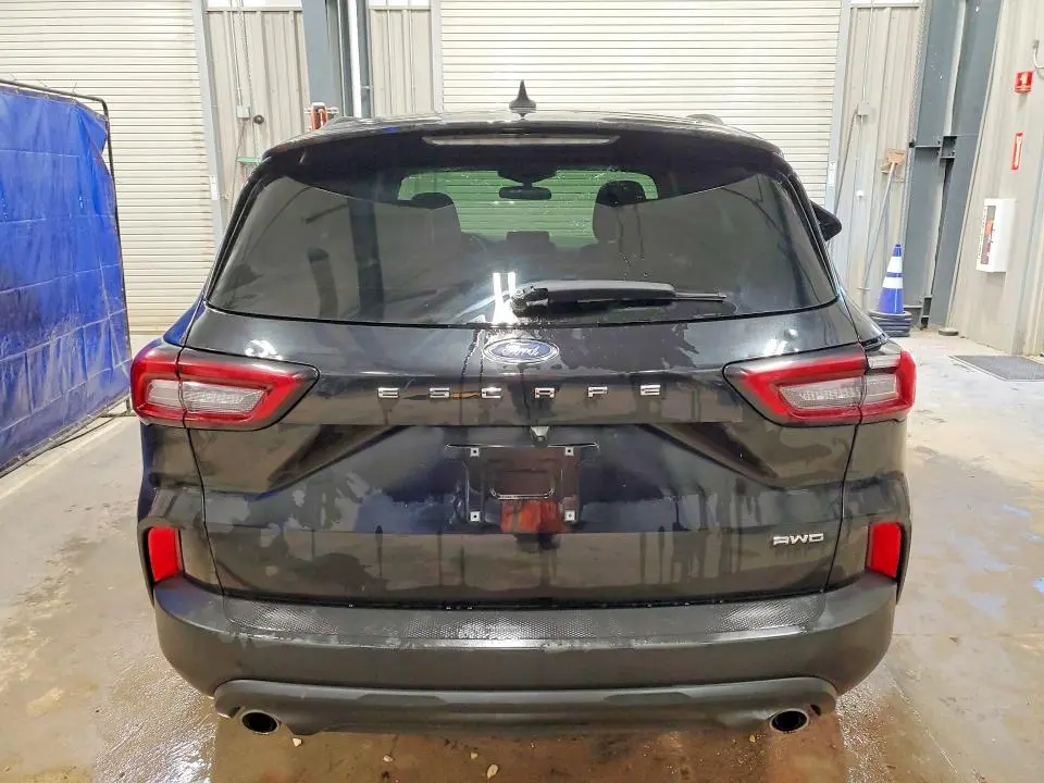 2025 FORD ESCAPE ST LINE SELECT  