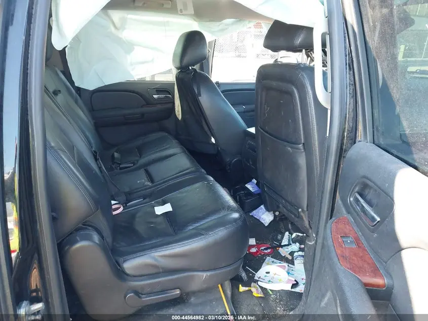 2013 GMC YUKON XL 1500 SLT