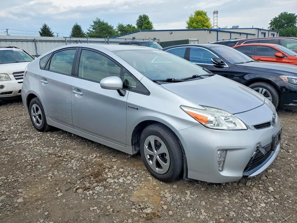 2013 TOYOTA PRIUS TWO  