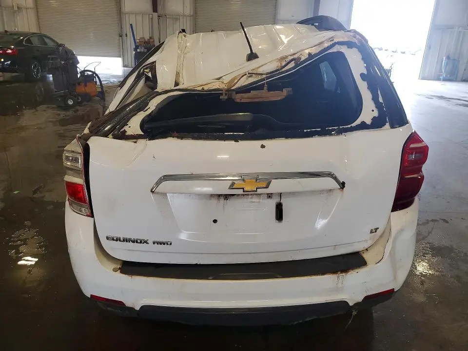 2017 CHEVROLET EQUINOX LT  