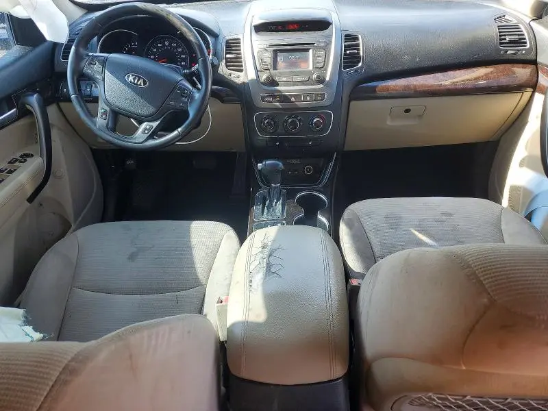 2014 KIA SORENTO LX  