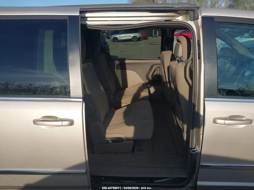 2013 CHRYSLER TOWN & COUNTRY TOURING