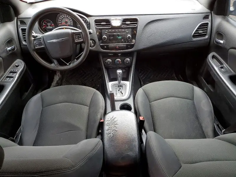 2011 CHRYSLER 200 LX  