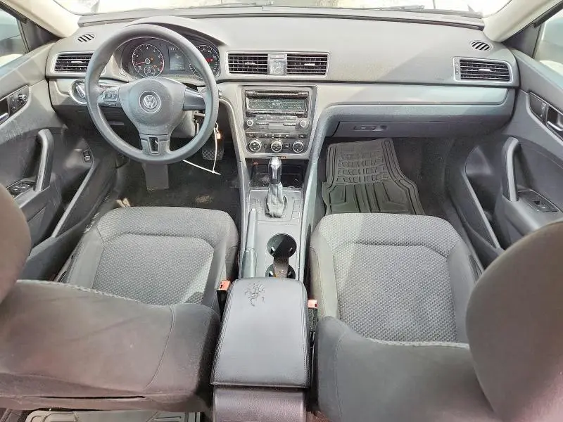 2012 VOLKSWAGEN PASSAT S  