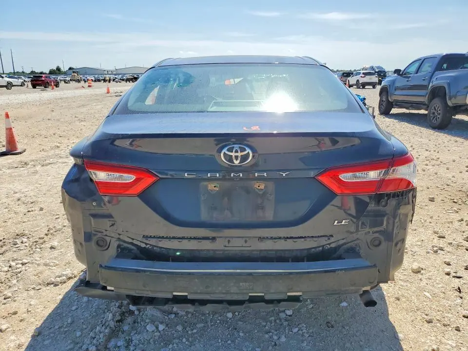 2018 TOYOTA CAMRY LE  