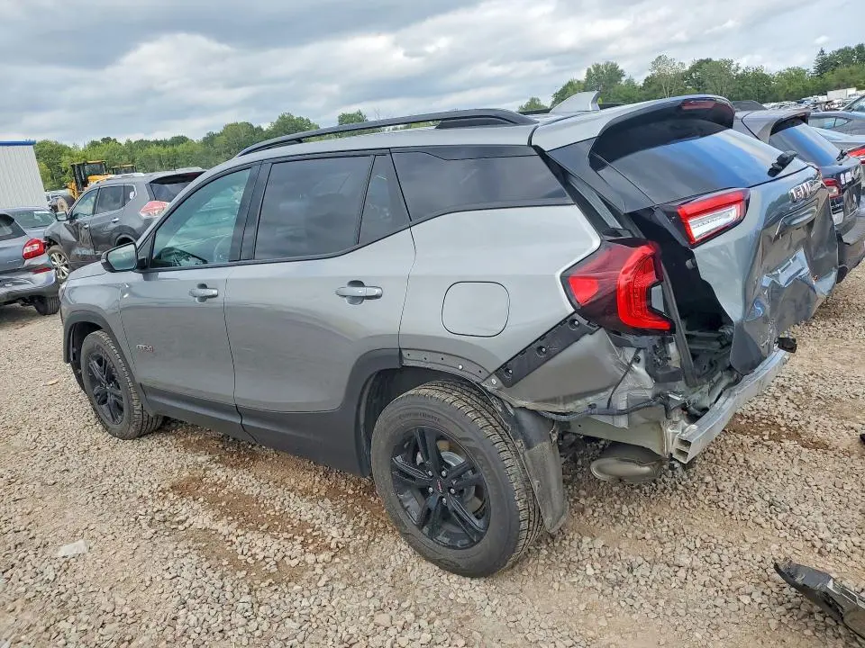 2023 GMC TERRAIN AT4  