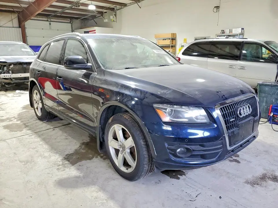2010 AUDI Q5 PREMIUM PLUS  