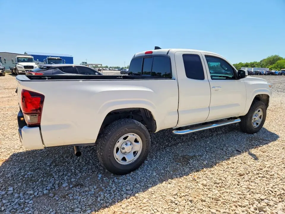 2021 TOYOTA TACOMA SR  