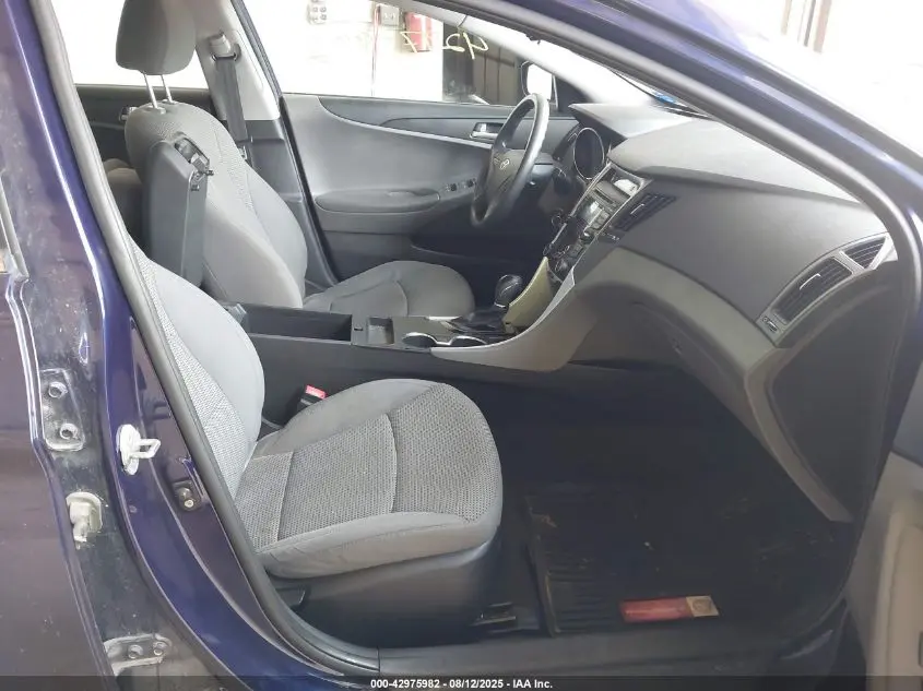 2012 HYUNDAI SONATA GLS