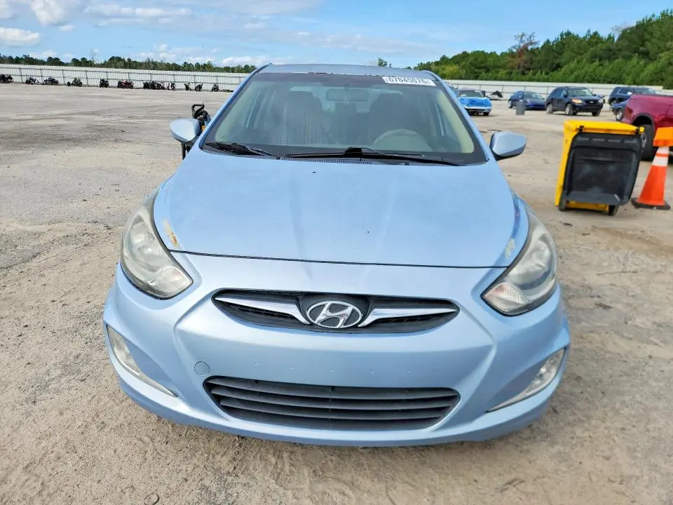 2013 HYUNDAI ACCENT GLS  