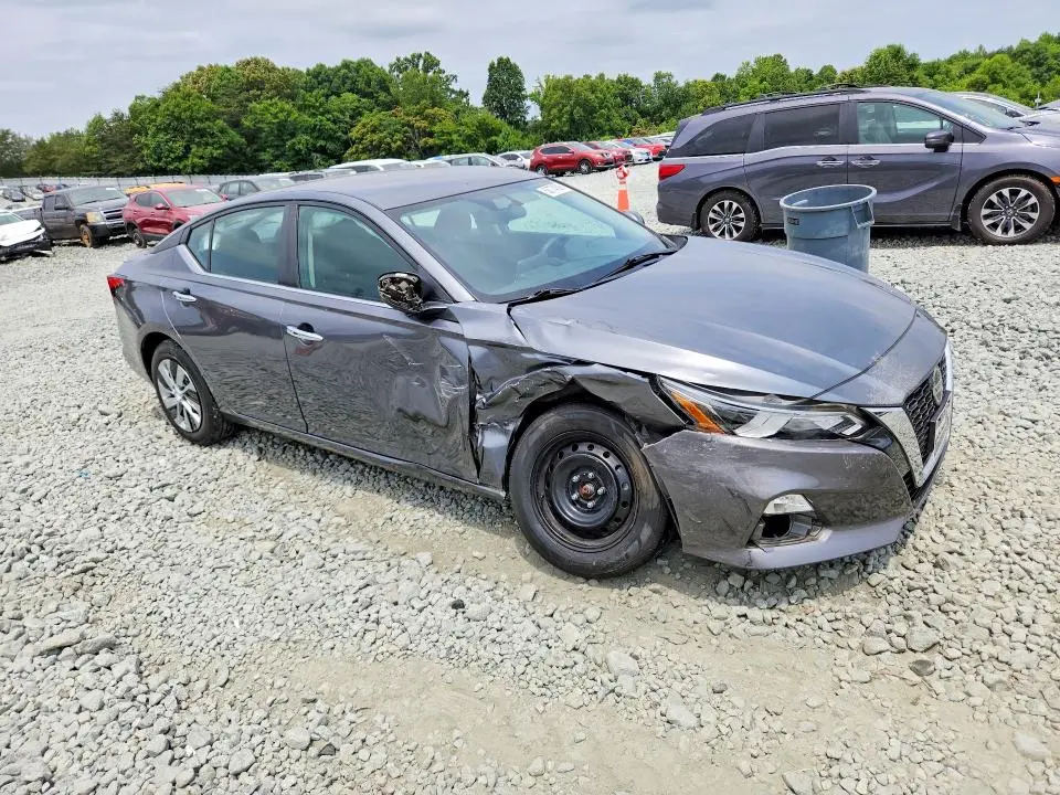 2020 NISSAN ALTIMA S  