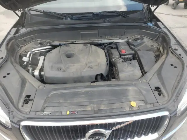 2017 VOLVO XC90 T6  