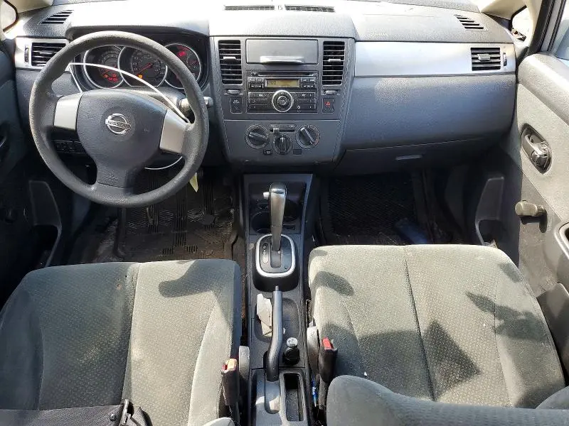 2010 NISSAN VERSA   