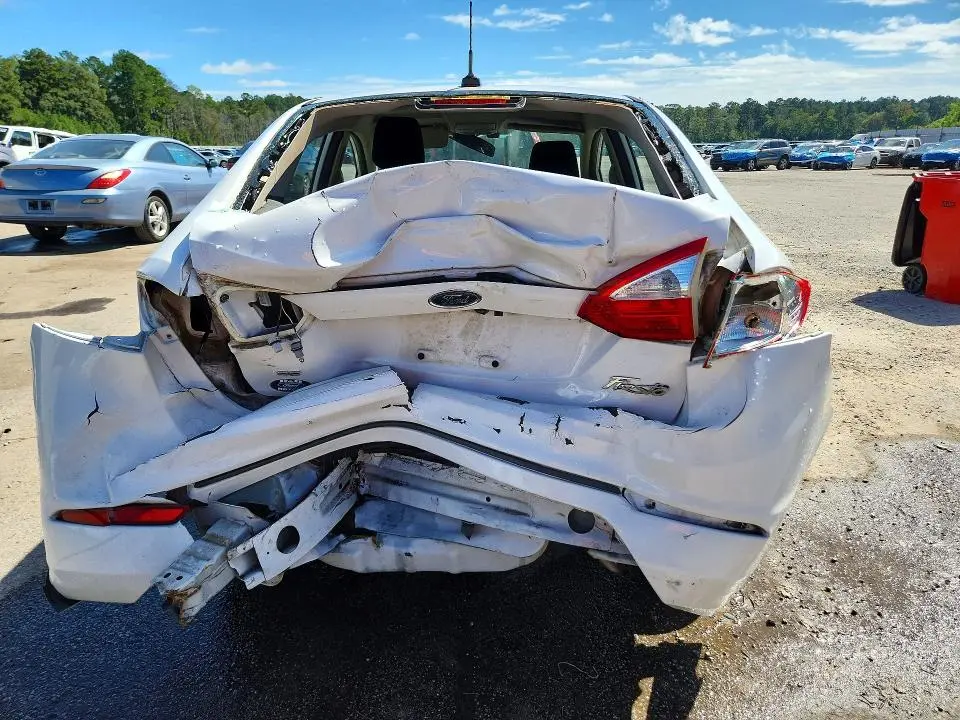 2018 FORD FIESTA SE  