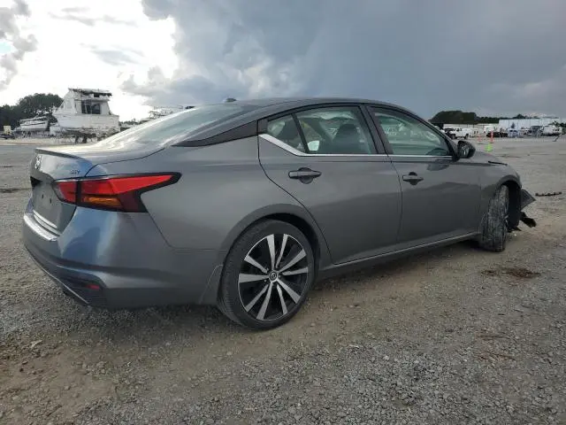 2022 NISSAN ALTIMA SR  