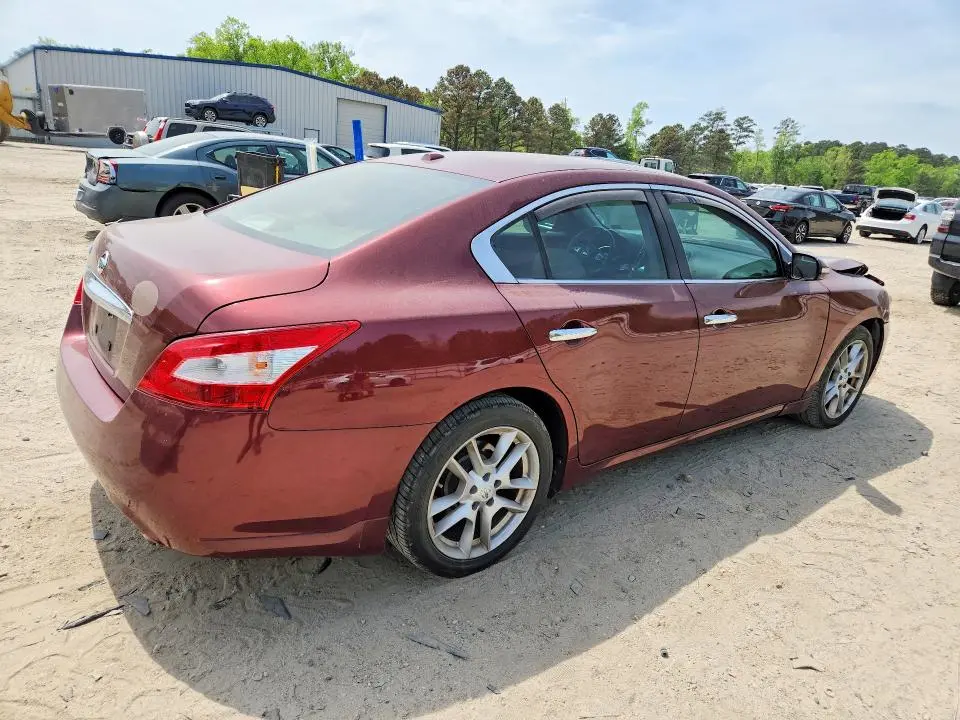 2010 NISSAN MAXIMA 3.5 S  