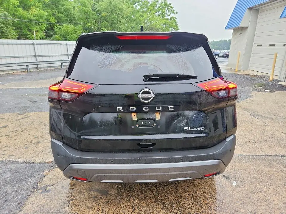 2023 NISSAN ROGUE SL  