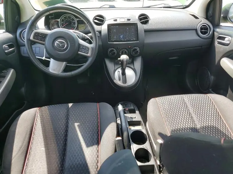 2011 MAZDA MAZDA2   