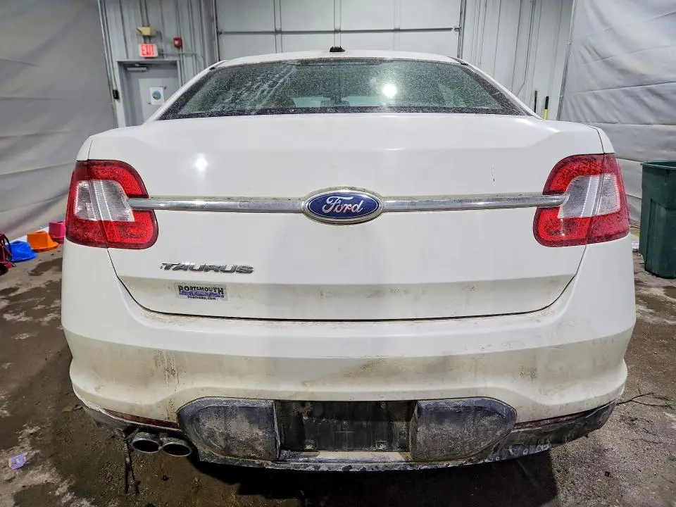 2012 FORD TAURUS SE  