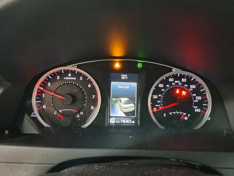 2017 TOYOTA CAMRY SE  