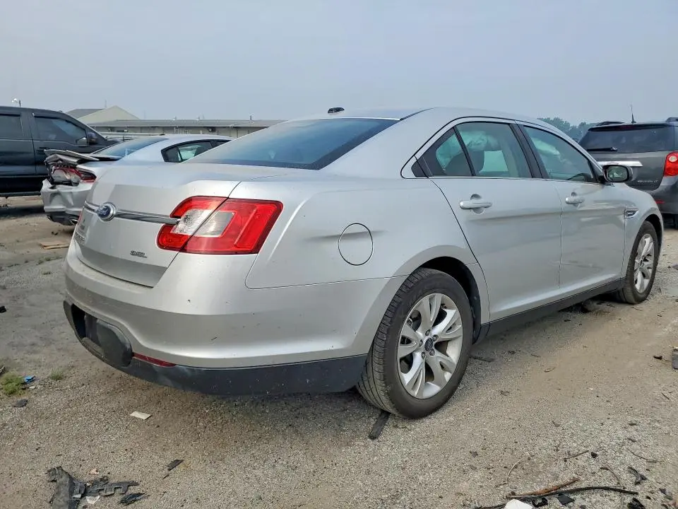 2011 FORD TAURUS SEL  