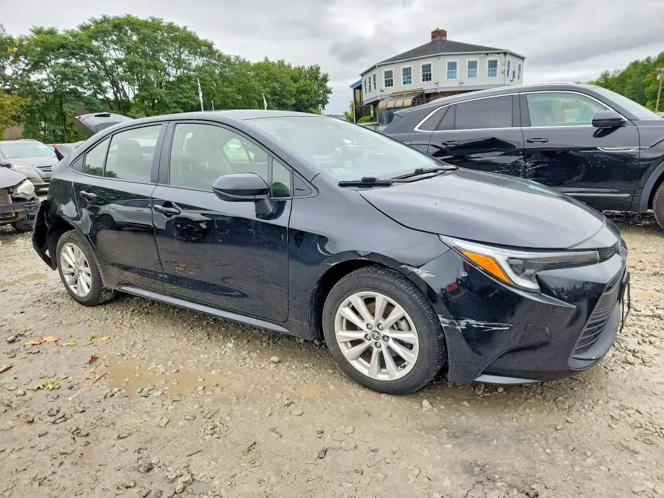 2023 TOYOTA COROLLA   