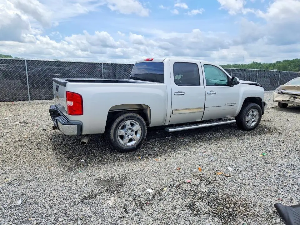 2011 CHEVROLET SILVERADO C1500 LT  