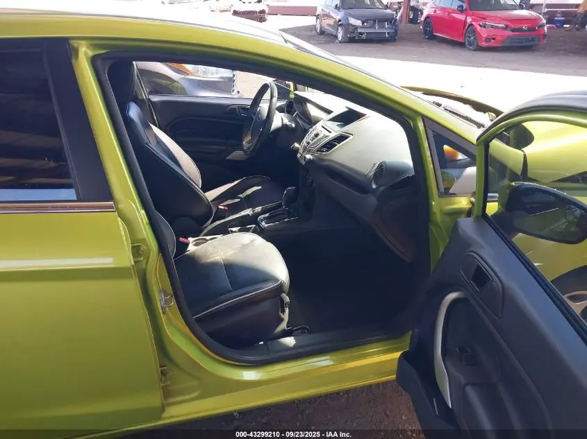 2011 FORD FIESTA SEL