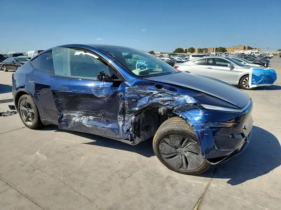 2026 TESLA MODEL Y   