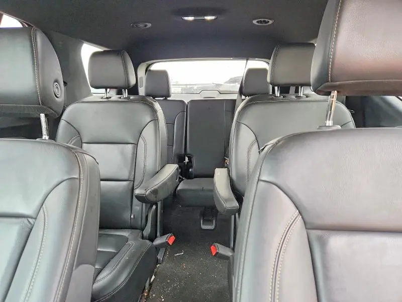2023 CHEVROLET TRAVERSE LT  