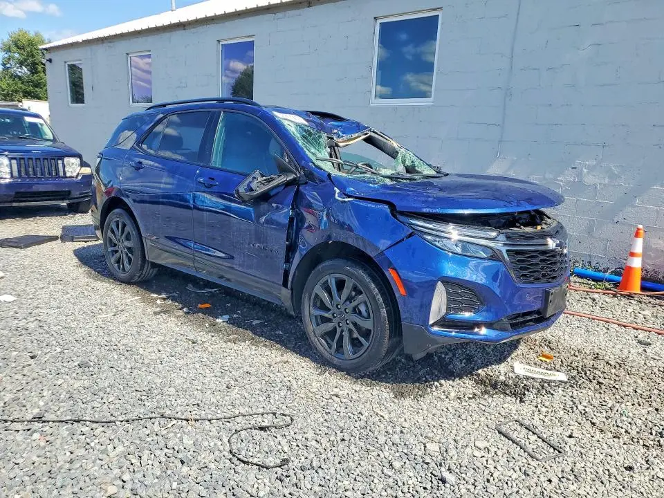2023 CHEVROLET EQUINOX RS  