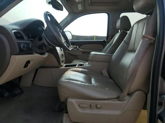 2011 GMC YUKON XL K1500 SLT  
