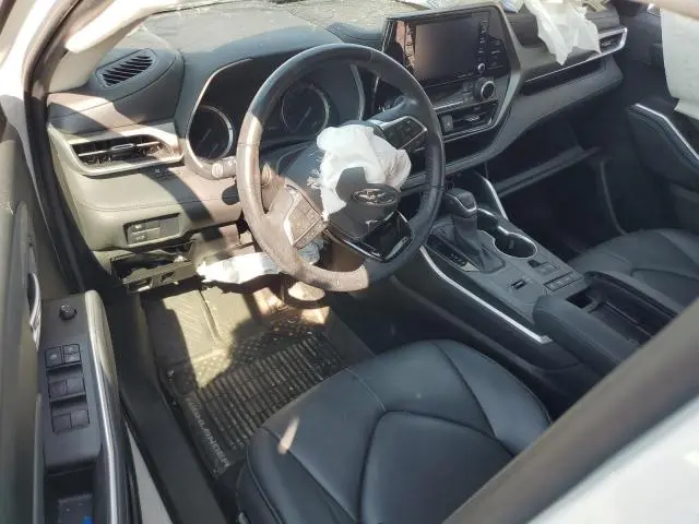 2021 TOYOTA HIGHLANDER HYBRID XLE  