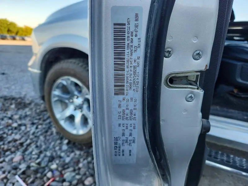 2017 RAM 1500 LARAMIE  