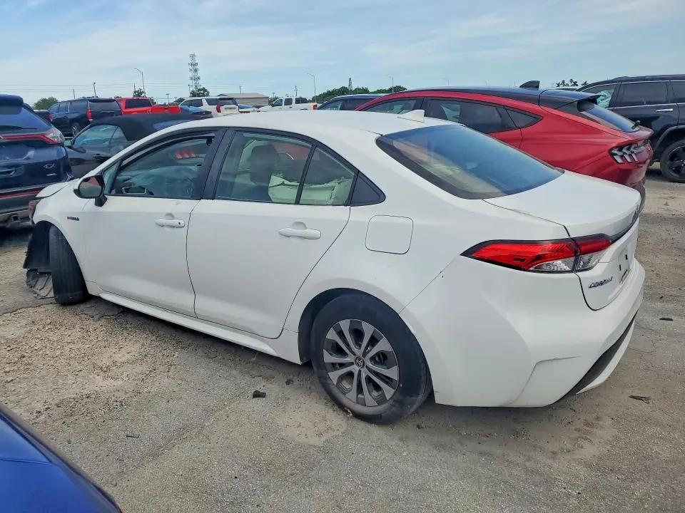 2021 TOYOTA COROLLA LE  