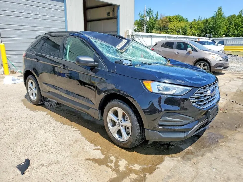 2021 FORD EDGE SE  