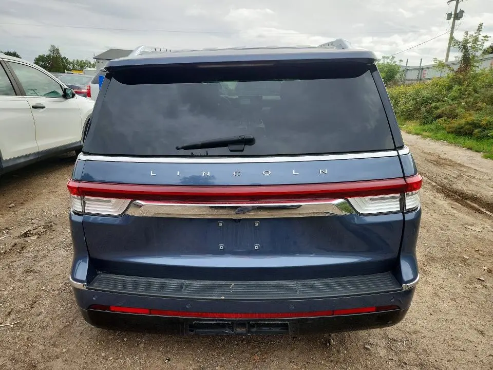 2022 LINCOLN NAVIGATOR   