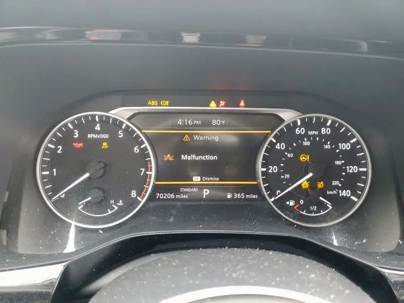 2022 NISSAN PATHFINDER SV  