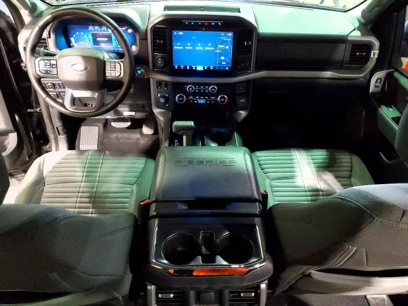 2024 FORD F150 XLT  