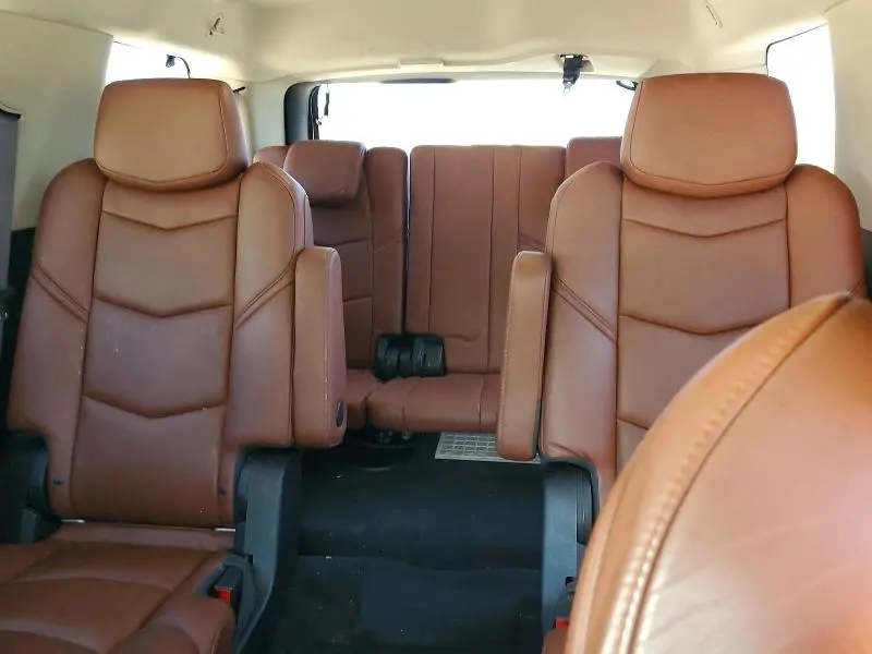 2016 CADILLAC ESCALADE LUXURY  