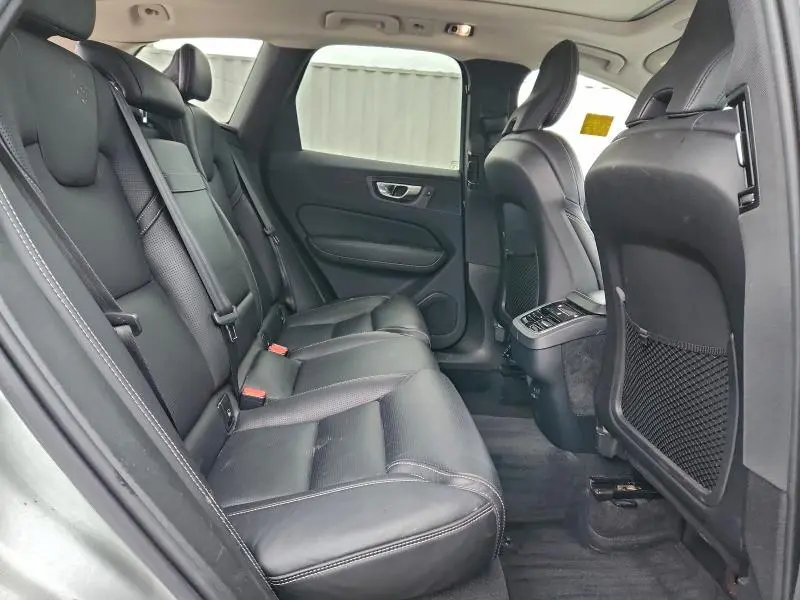 2021 VOLVO XC60 T6 INSCRIPTION  