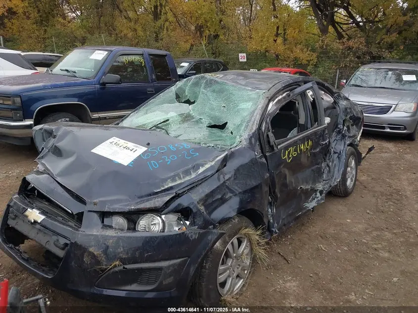 2015 CHEVROLET SONIC LT AUTO