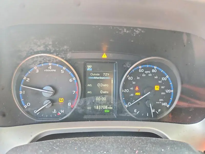 2017 TOYOTA RAV4 XLE  