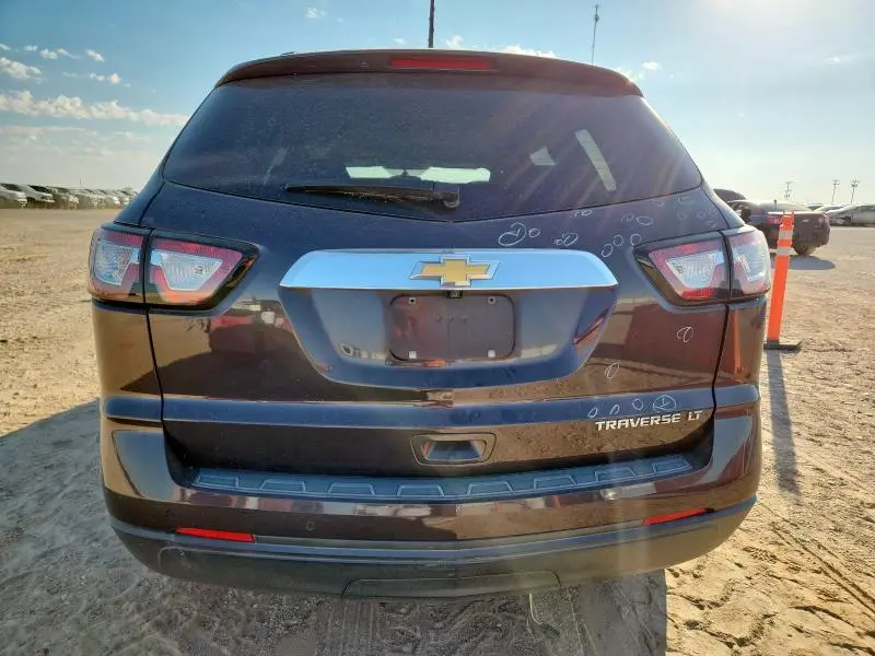2016 CHEVROLET TRAVERSE LT  