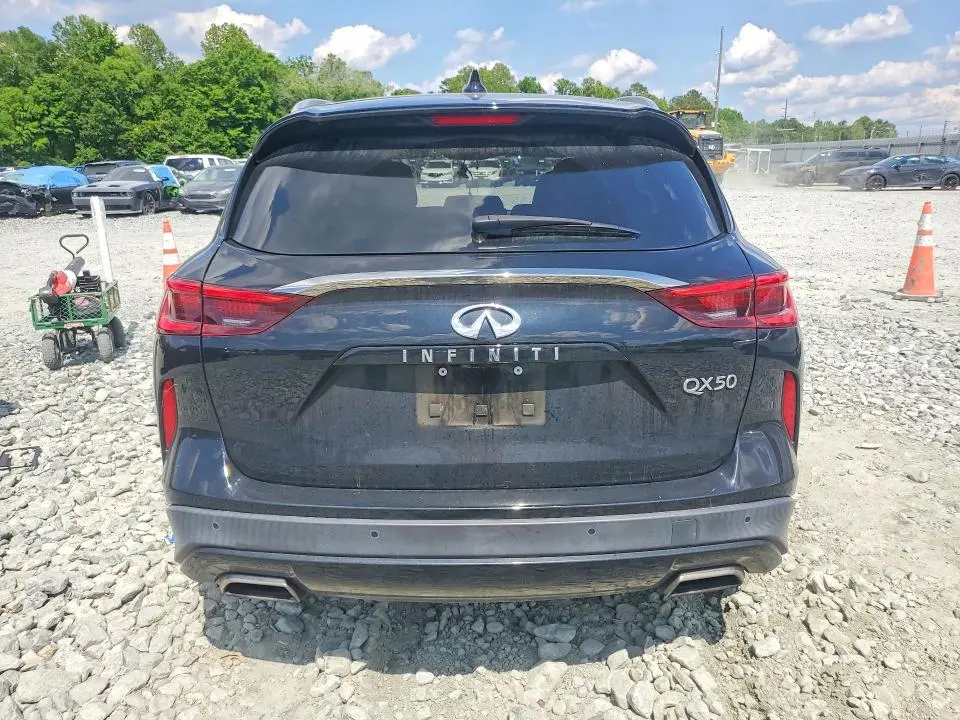2021 INFINITI QX50 LUXE  